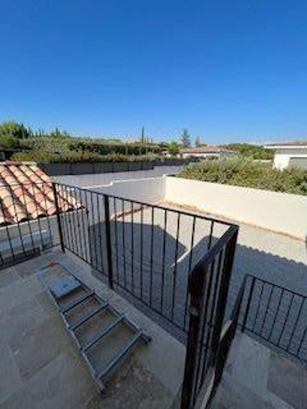 Location Appartement SUPERBE T2 CLIMATISE Éguilles