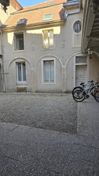  Appartement à louer 1 pièce 14 m²