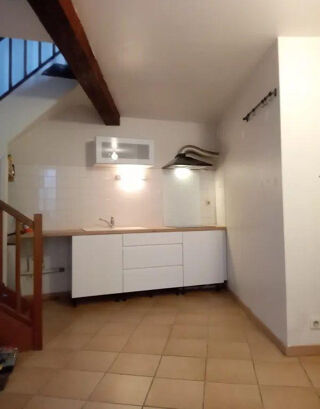  Appartement à louer 3 pièces 48 m²