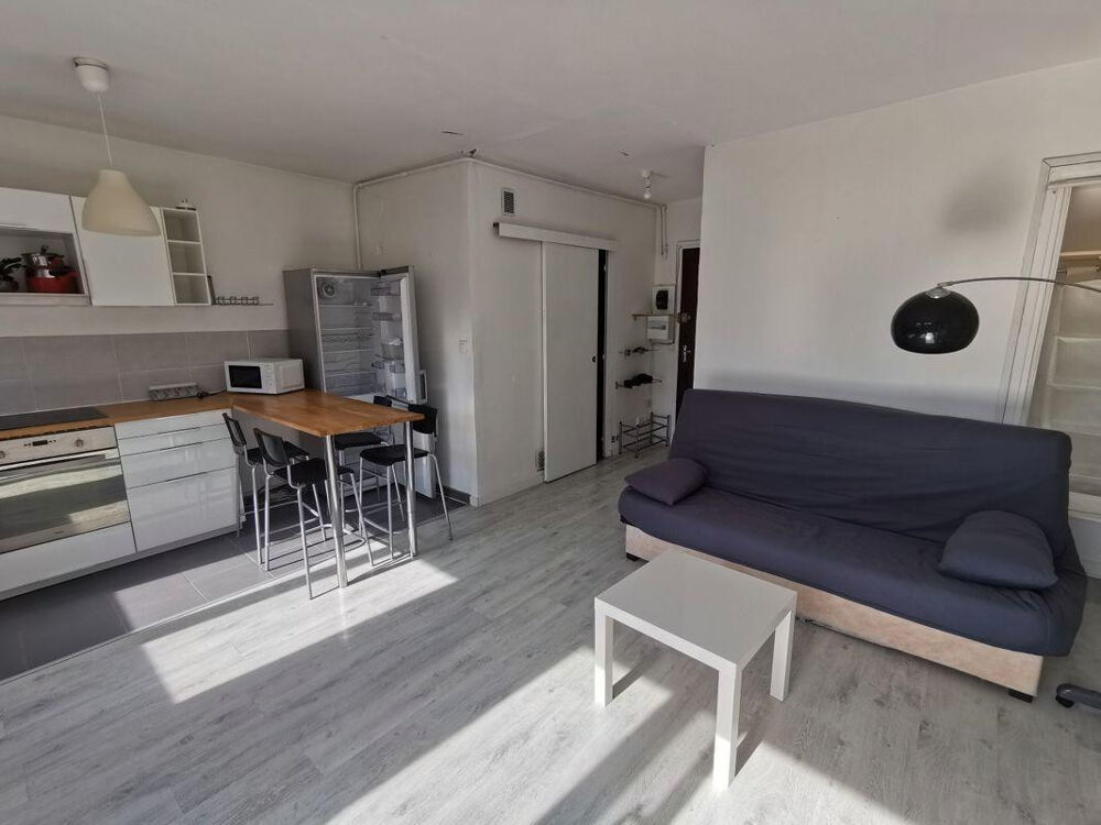 Location Appartement Studio meublé de 30m2 proche CEA, MINATEC, IUT Grenoble