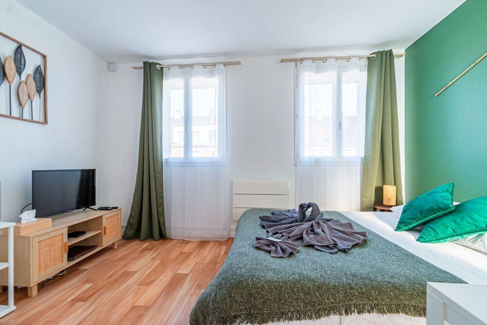 Location Appartement Studio meublé et  équipé 24m² avec terrasse Saint-cyr-l'École#saint-cyr-l&