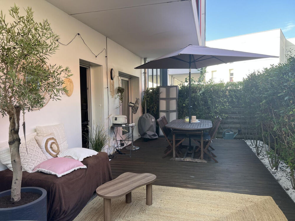 Location Appartement Colocation T3 66m2 + terrasse 20m2 + spa l'été Gradignan