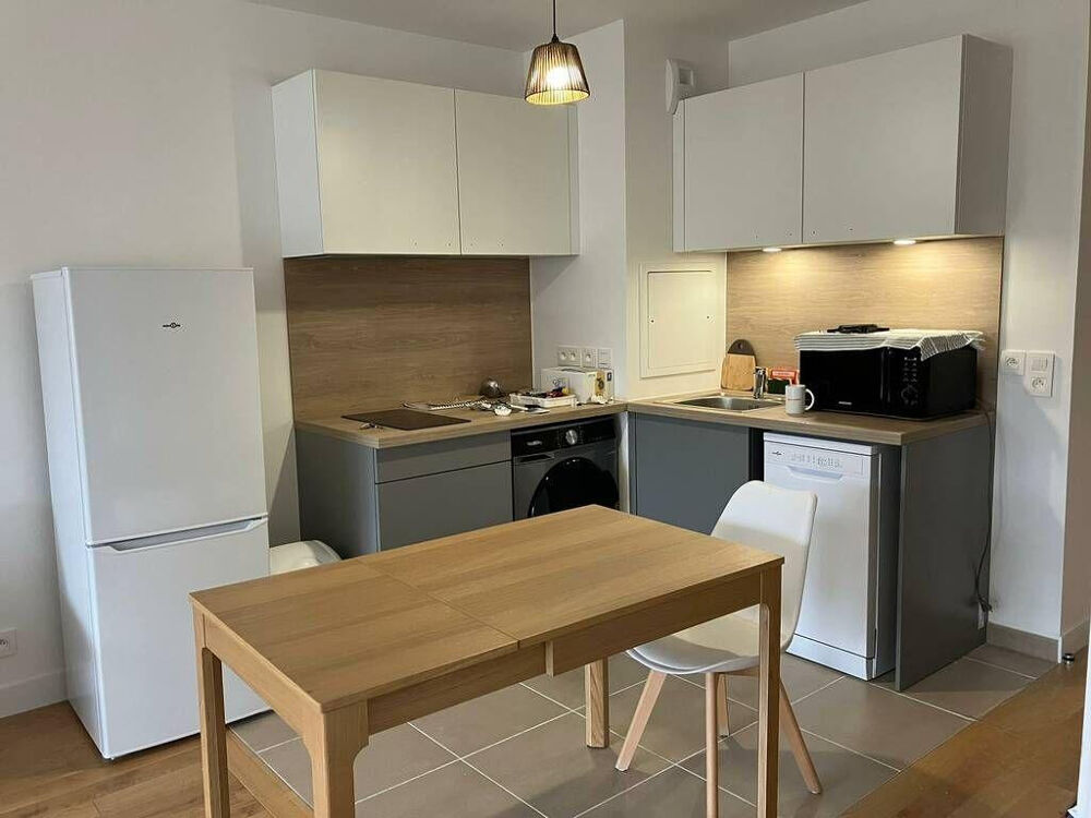Location Appartement Location meublée appartement 2 pièces 40 m² Courbevoie