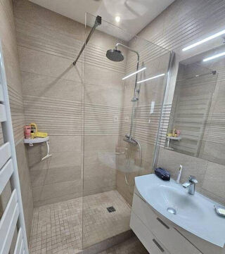  Appartement à louer 2 pièces 46 m²