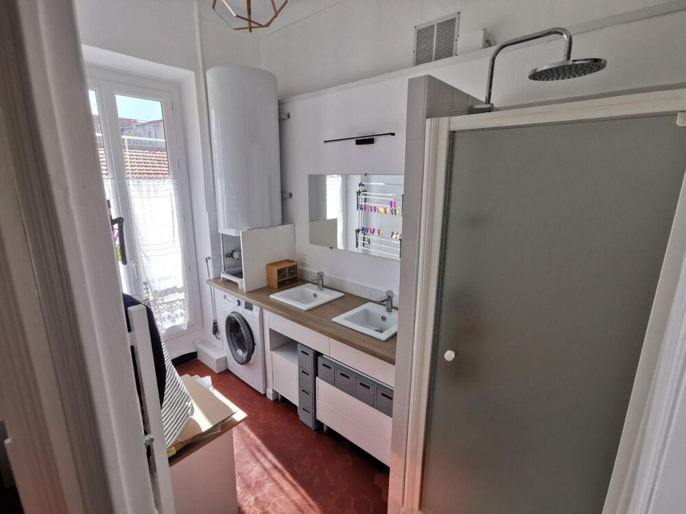 Location Appartement Trois pièces hyper centre Nice