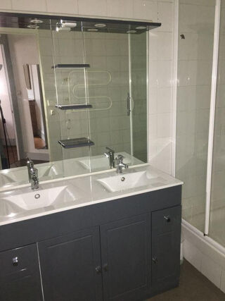  Appartement à louer 2 pièces 42 m²