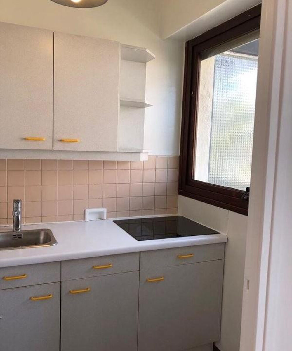 Location Appartement Studio de 32 m² – Rueil-Malmaison – Proche RER Rueil-malmaison