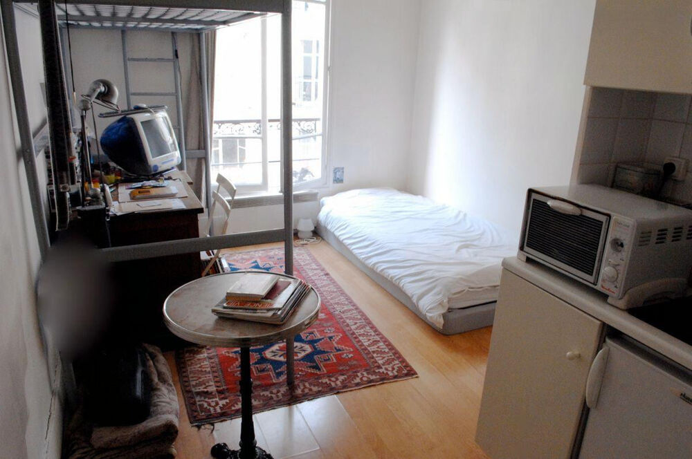 Location Appartement Loue studio à Montmartre Paris 18