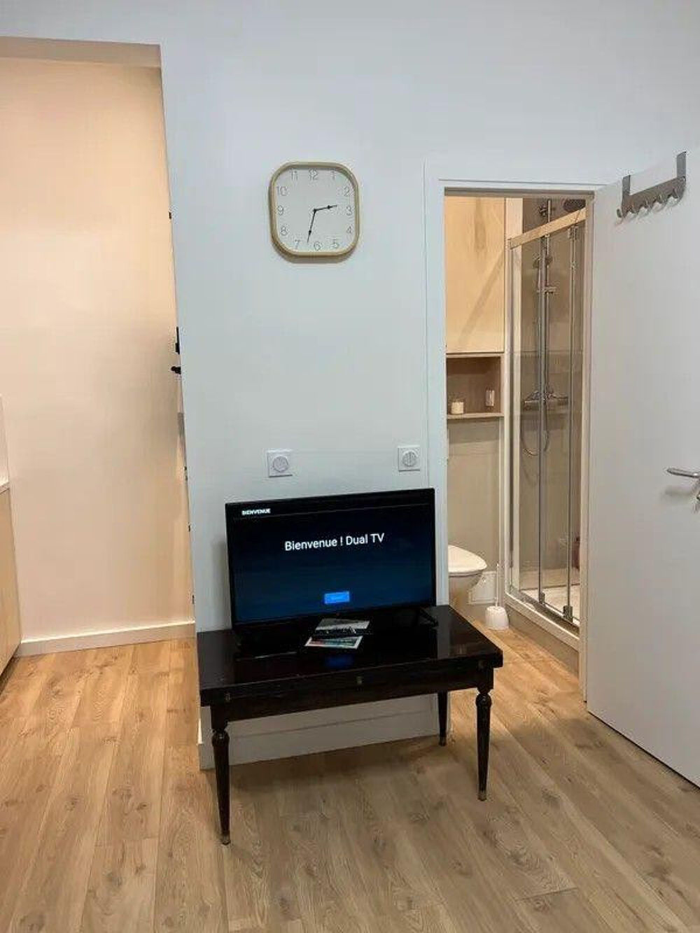 Location Appartement Beau studio 20m² meublé rénové à neuf Paris 9