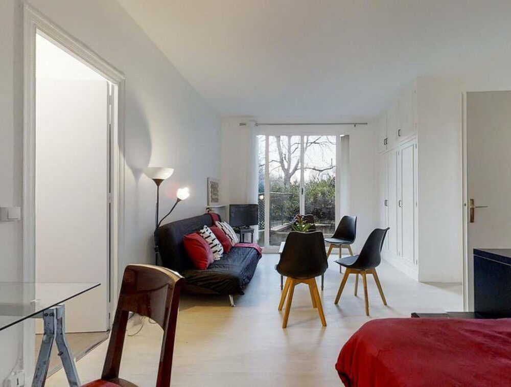 Location Appartement Superbe Double living meublé très bien situé 35m² Neuilly-sur-seine