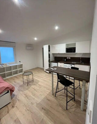  Appartement à louer 1 pièce 32 m²