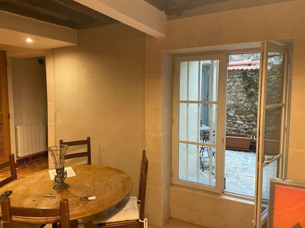Location Appartement Charmant 2P meublé 46m² avec cour privée Versailles