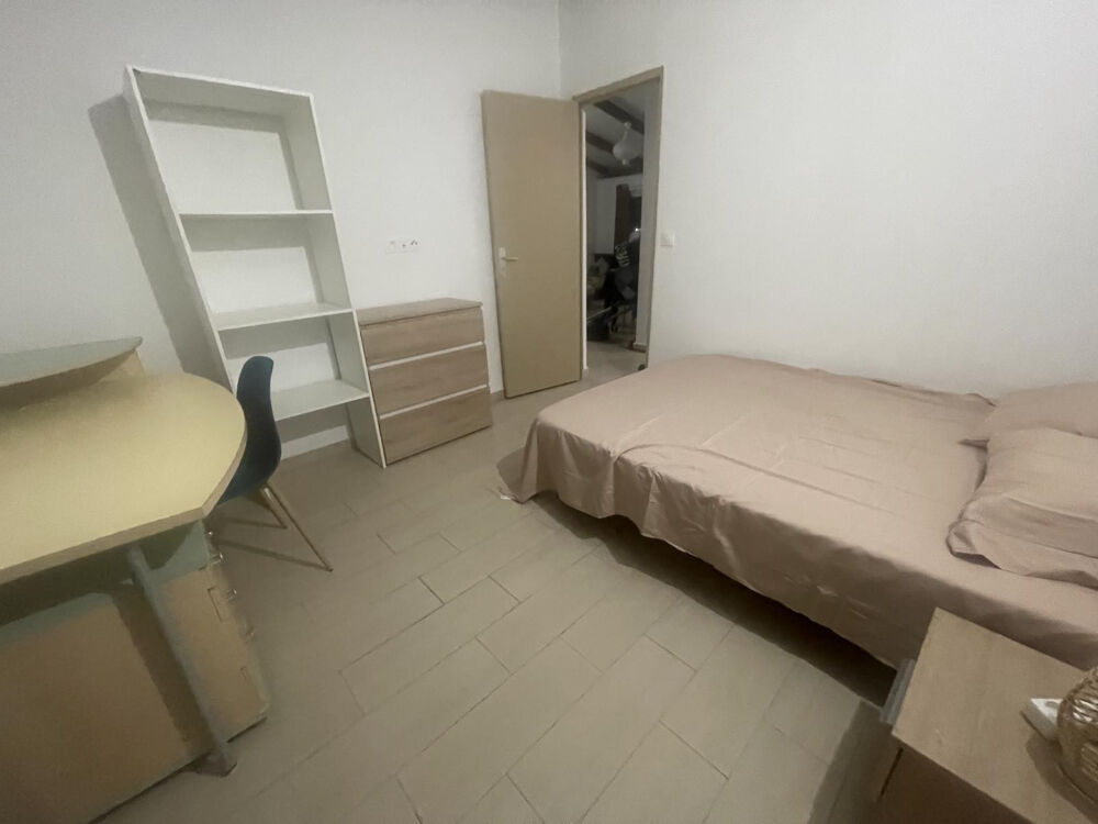 Location Appartement Chambre meublée avec balcon privatif - colocation Pointe-à-pitre