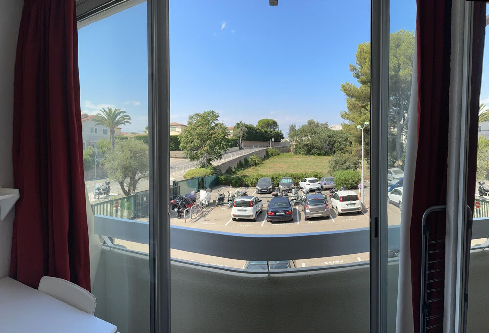 Location Appartement Studio Antibes pour étudiant proche Sophia Antibes