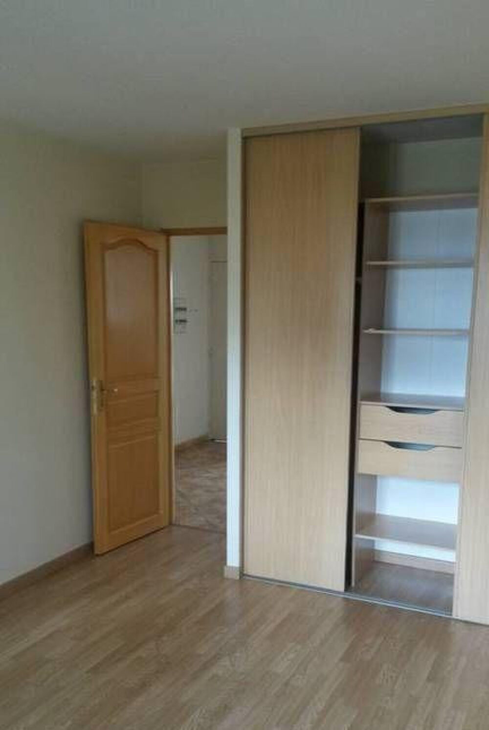 Location Appartement Beau 3 pièces 43m2 Carrez 56 m² à Vitry-Sur-Seine Vitry-sur-seine