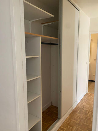  Appartement à louer 3 pièces 64 m²