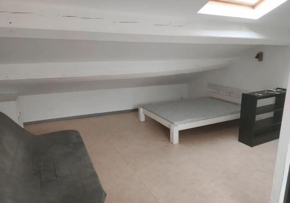 Location Appartement Beau studio meublé 20m2 place du marché à Nancy Nancy