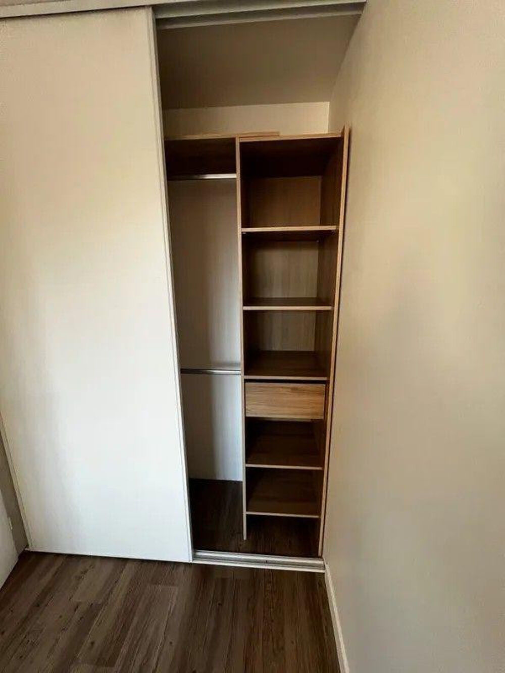 Location Appartement Beau 2 pièces 40m² meublé et neuf climatisé Saint-Étienne