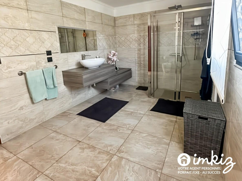 Vente Maison Villa 5 pièces,  autonomie de plain pied, piscine Bollène