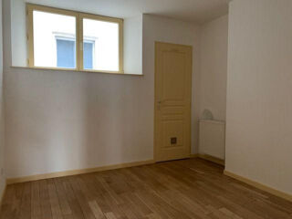  Appartement à louer 2 pièces 62 m²