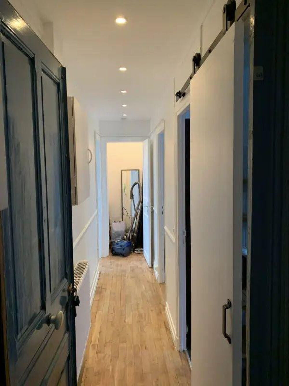 Location Appartement Rare : lumineux, traversant, vue sur Paris Puteaux