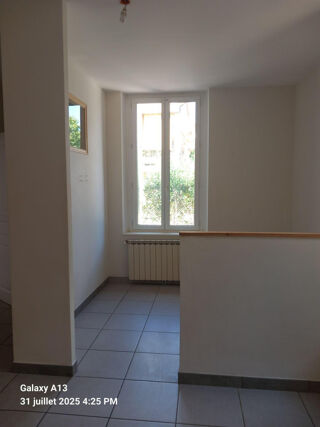  Appartement � louer 1 pi�ce 45 m� Saint-hippolyte-du-fort