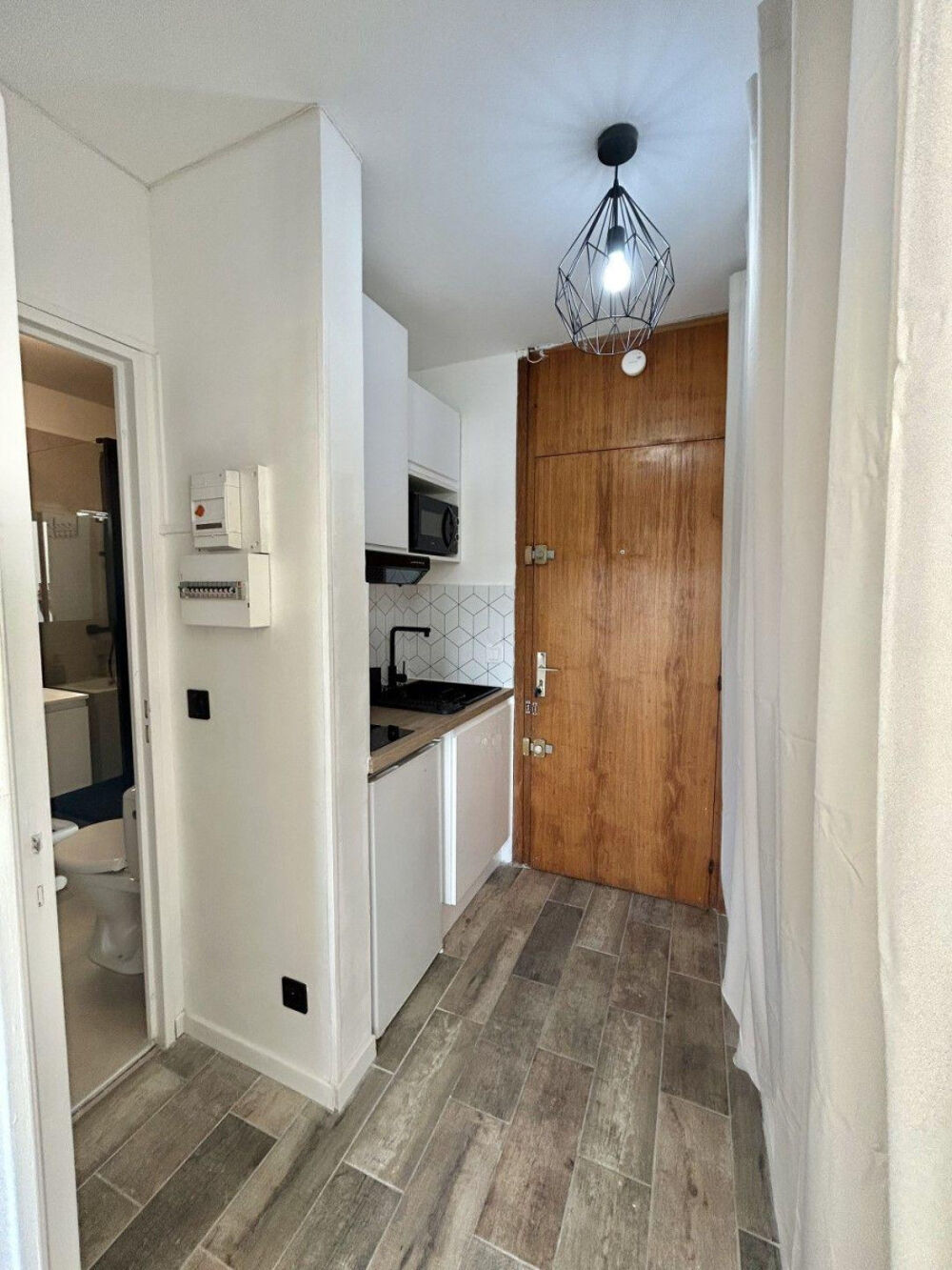 Location Appartement Beau studio meublé 25m² en bail mobilité Marseille 10