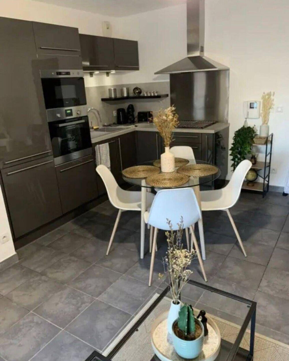 Location Appartement Beau T2 meublé 35m² avec loggia Marseille 3