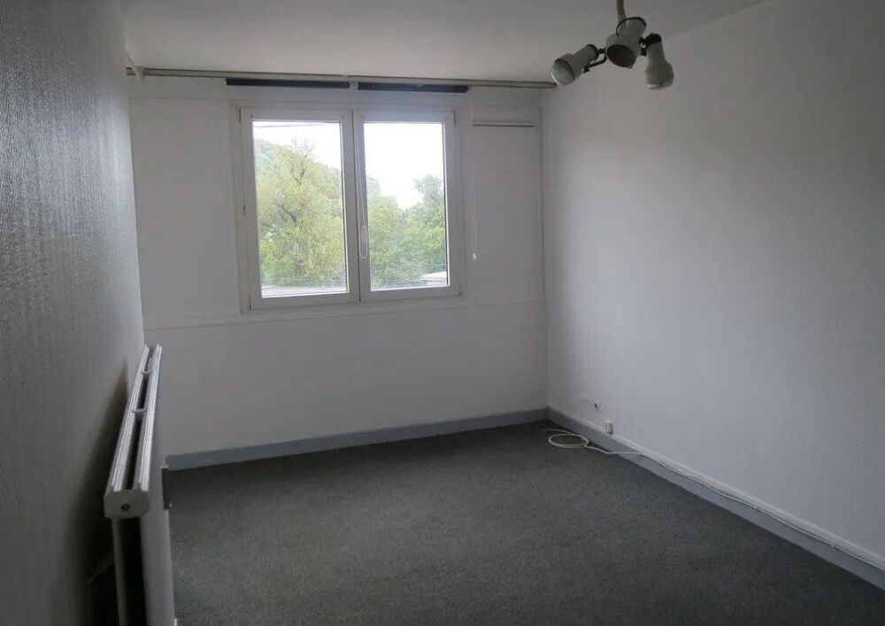 Location Appartement Beau studio 26m² Nancy