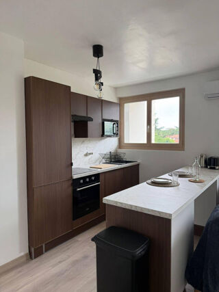  Appartement à louer 2 pièces 34 m²