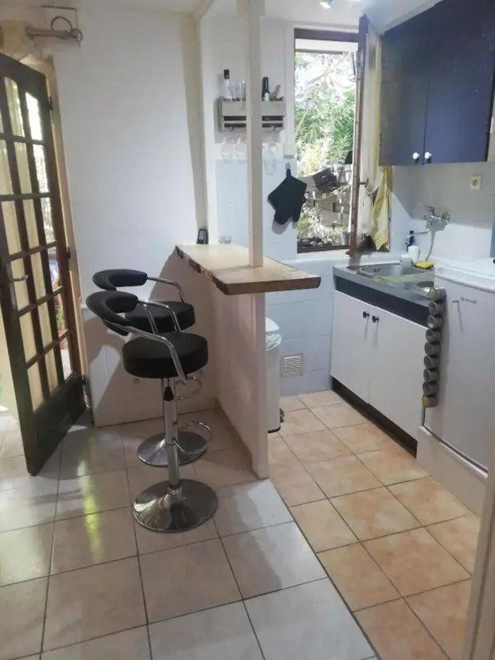 Location Appartement Charmant studio - Balcon, terrasse et jardin Marseille 3