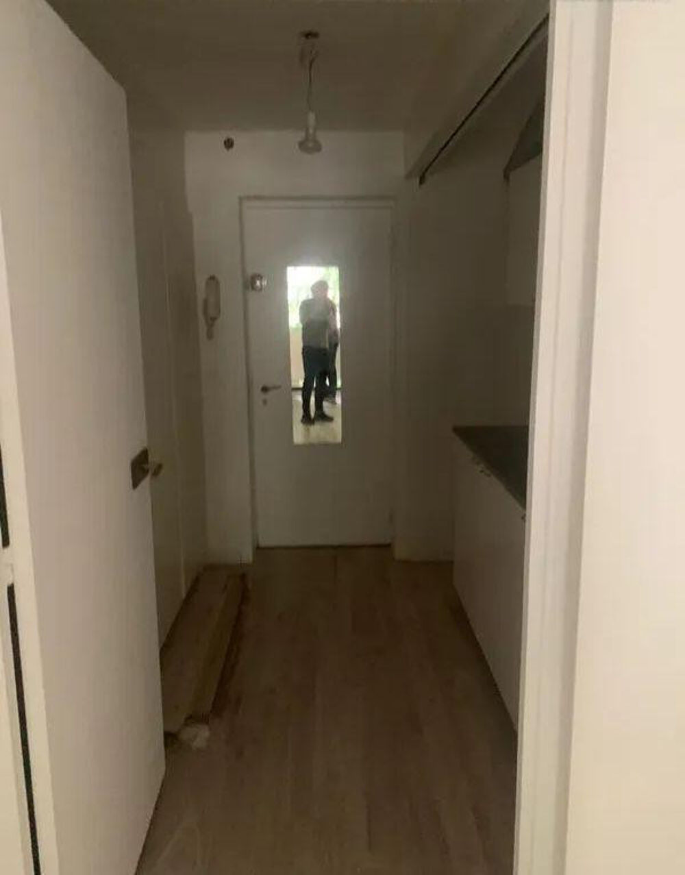 Location Appartement Grand studio magnifiquement situé 30m² Paris 16ème
