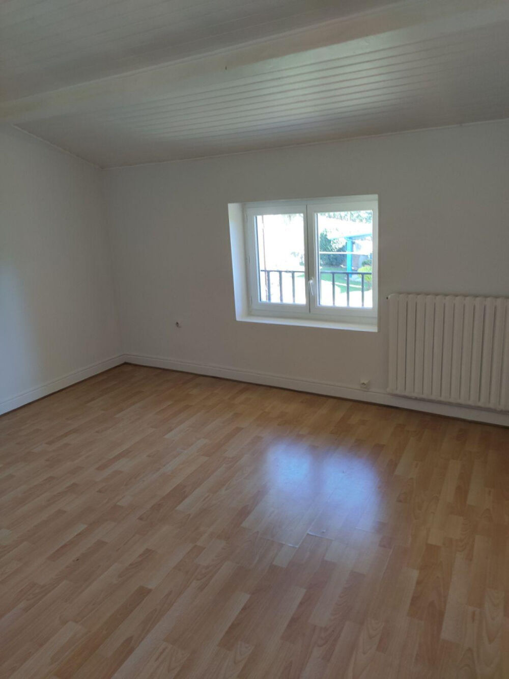 Location Maison Maison de charme 5 pièces 135 m2 Villieu-loyes-mollon
