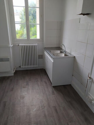  Appartement à louer 3 pièces 70 m²