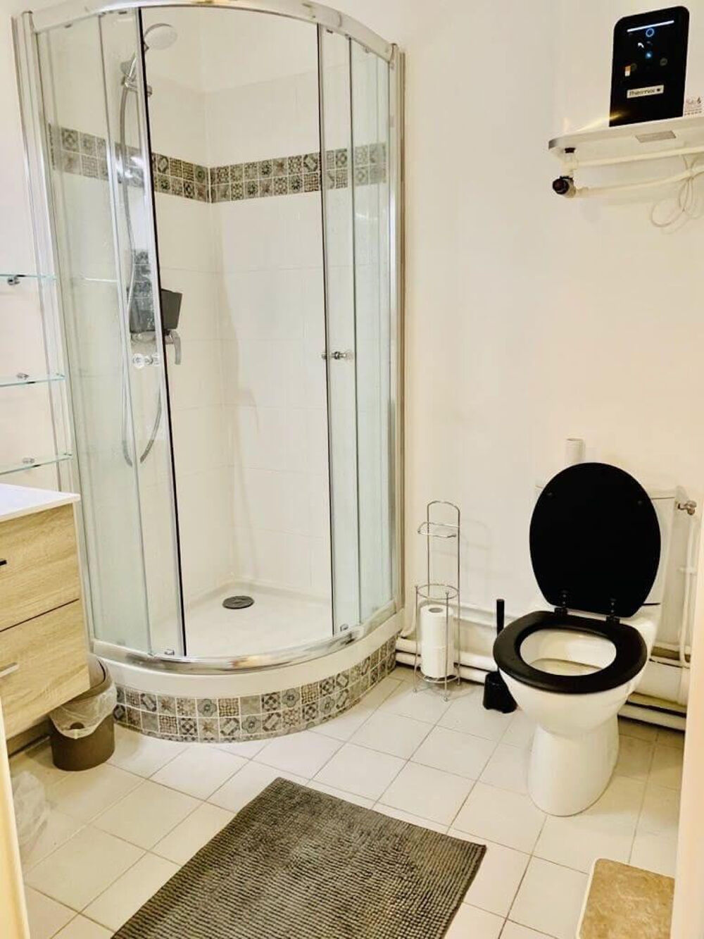Location Appartement Beau studio rénové 27m² avec jardin et terrasse Rueil-malmaison