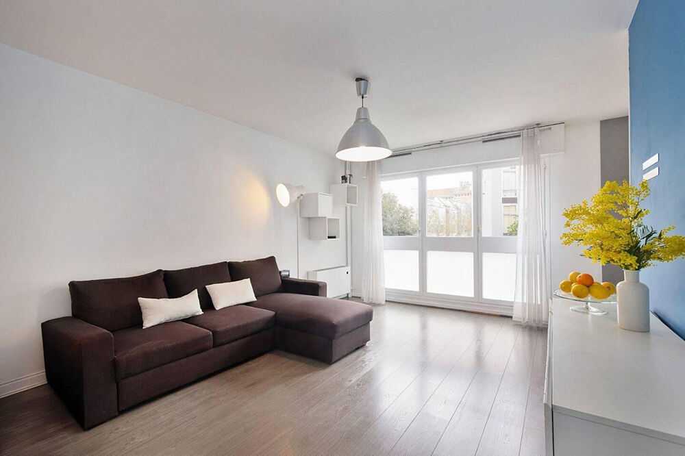 Location Appartement Charmant studio à JOURDAIN meublé Paris 19