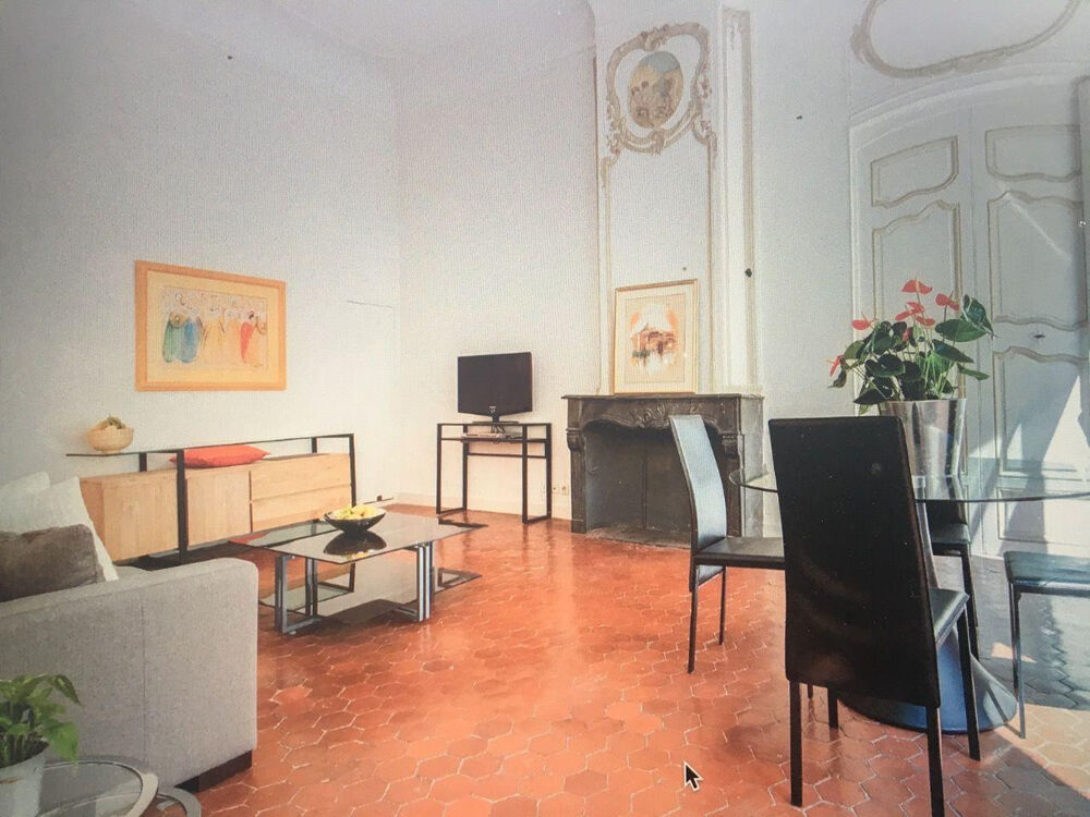 Location Appartement Superbe 2P meublé 63m² dans très bel immeuble Aix-en-provence
