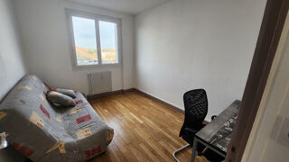  Appartement à louer 3 pièces 69 m²