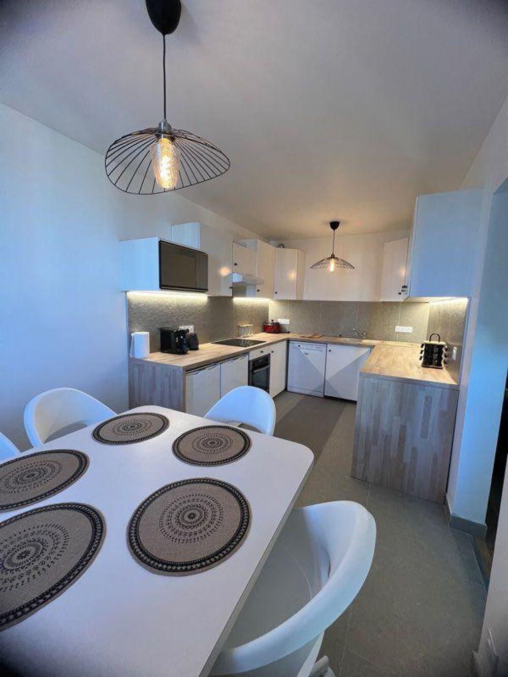 Location Appartement Belles chambres étudiant(es) dans coloc 110m² Villeurbanne