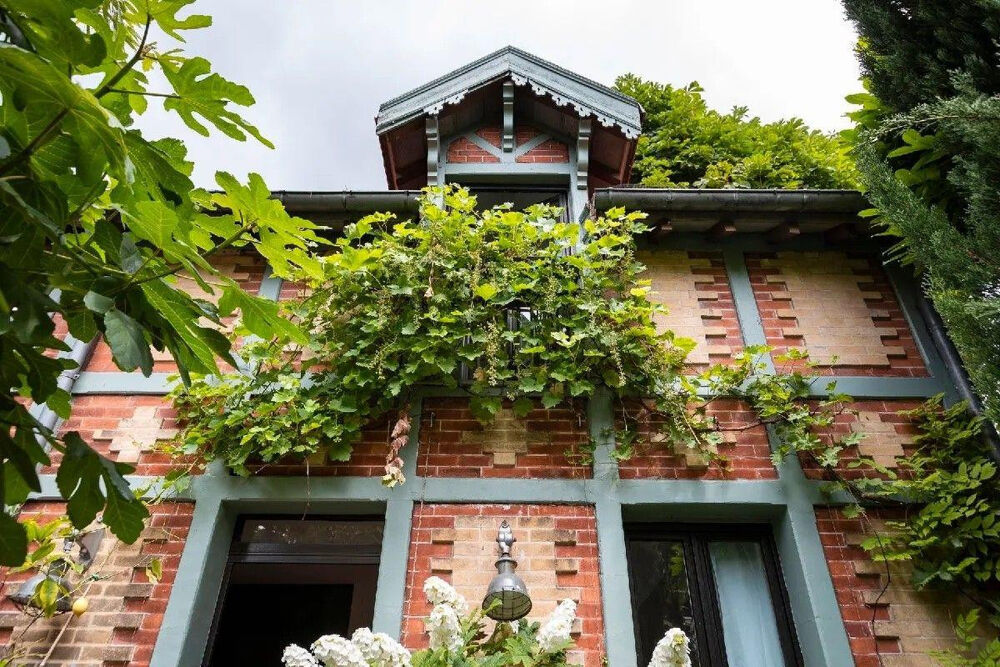 Location Maison Maisonnette de ville meublée 30m² bail de 9 mois Saint-cloud