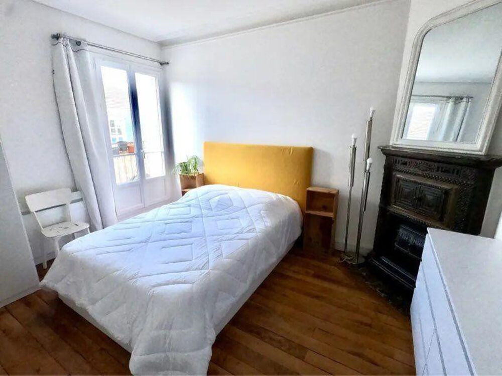 Location Appartement Appartement meublé avec Balcon dernier étage Paris 18