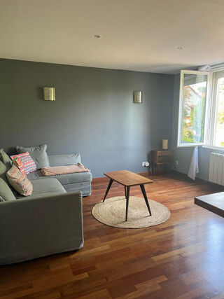  Appartement à louer 2 pièces 45 m²