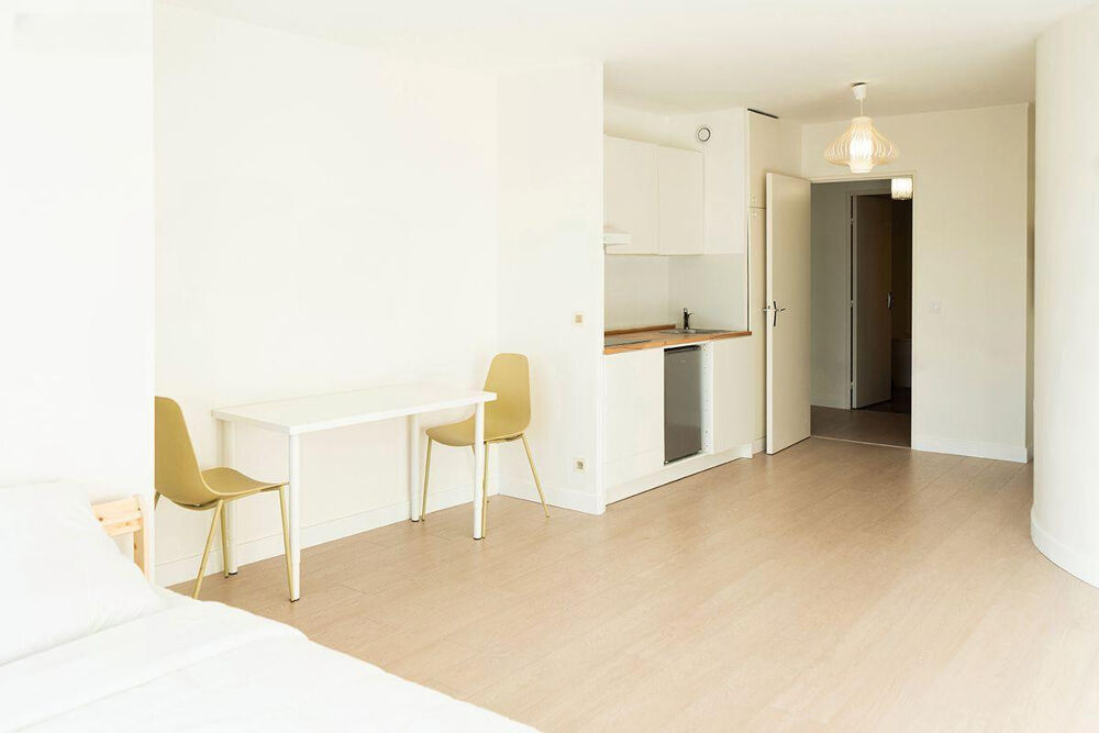 Location Appartement Beau studio meublé de 31m² Saint-denis