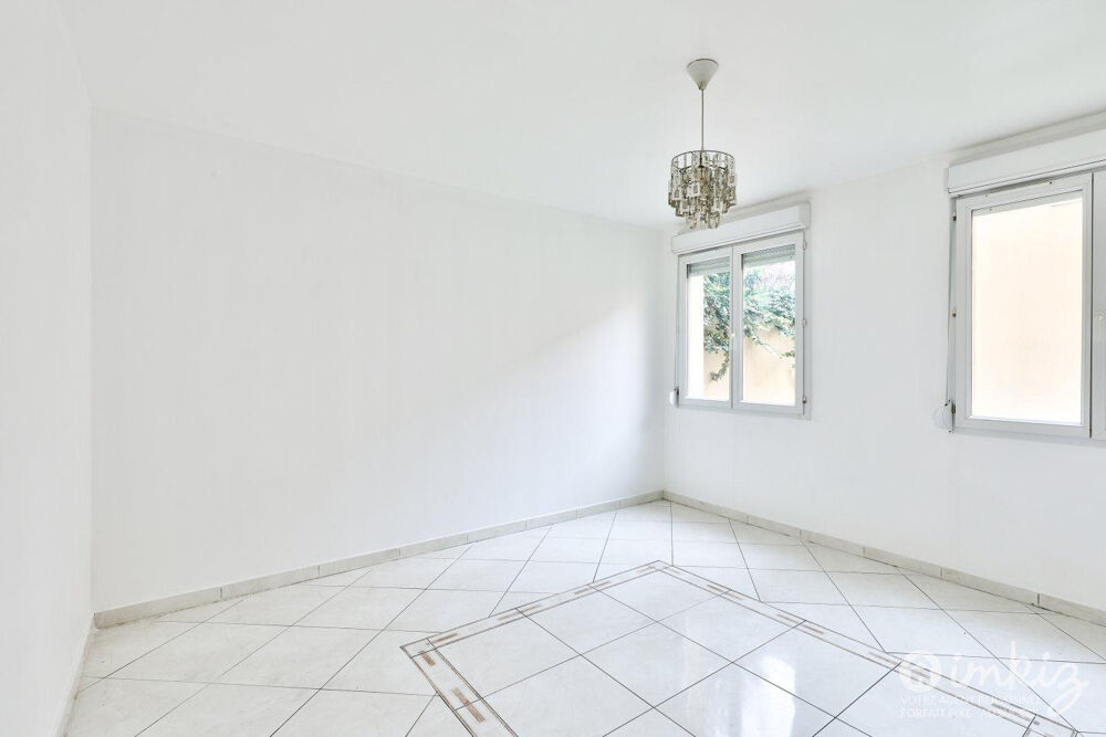 Vente Maison Maison 5 pièces et deux F3 indépendants Saint-denis