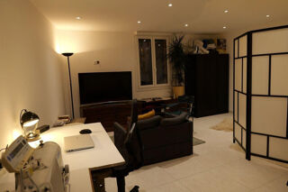  Appartement à louer 1 pièce 44 m²