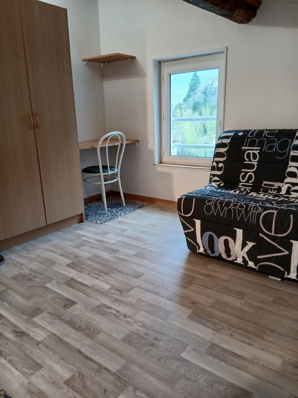 Studio meublé renové