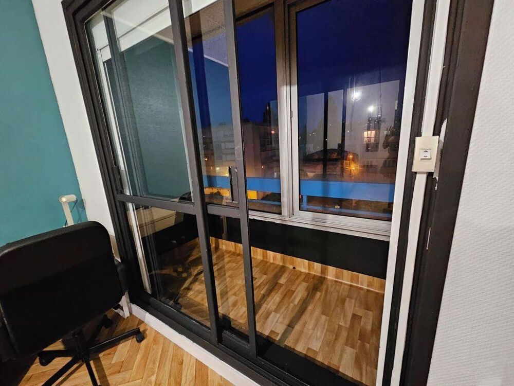 Chambre dans T4 80m² rénové proche UBO