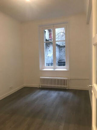  Appartement à louer 2 pièces 49 m²