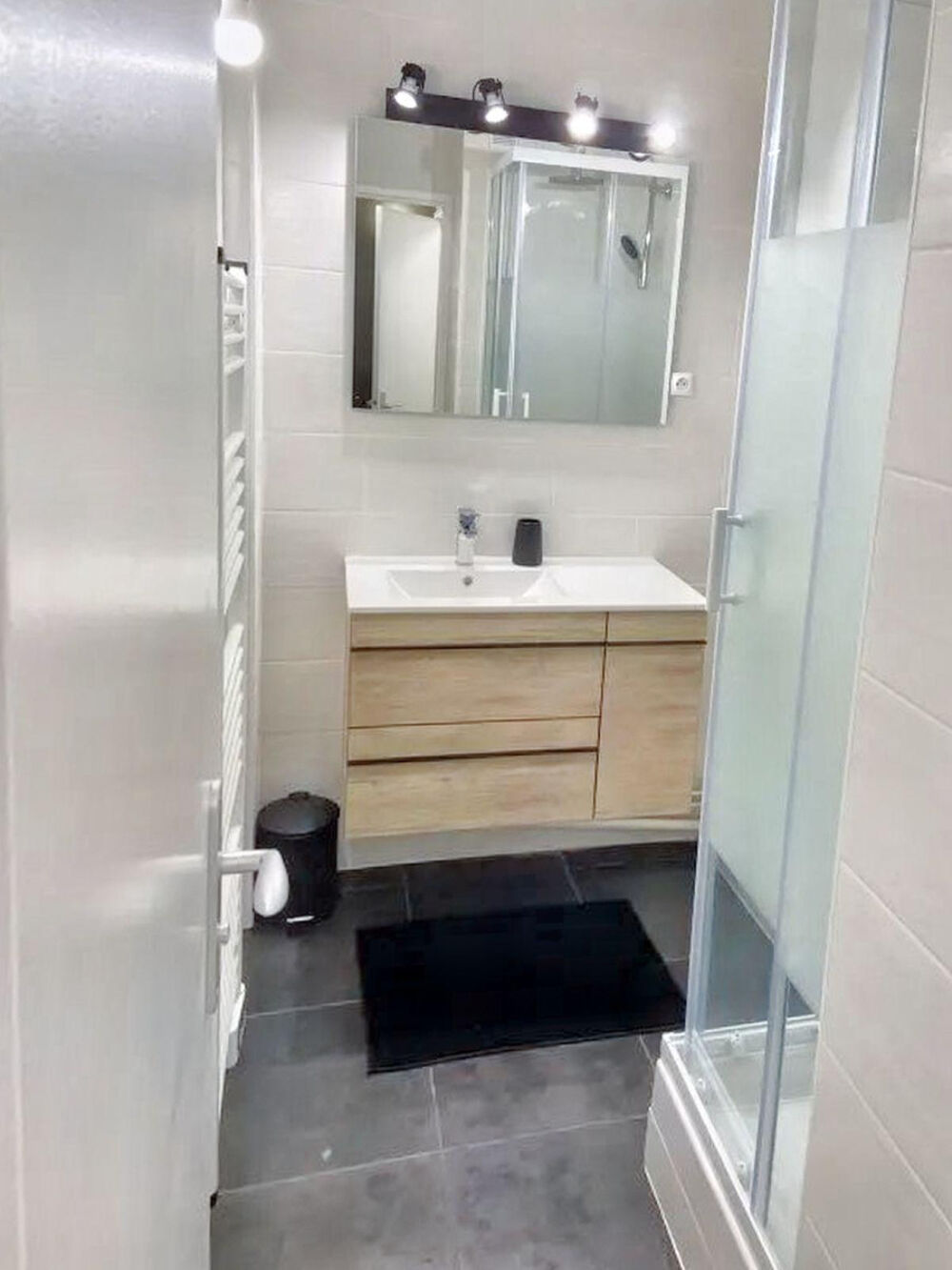 Location Appartement Tout est prêt, venez seulement avec votre valise ! Épinay-sur-seine
