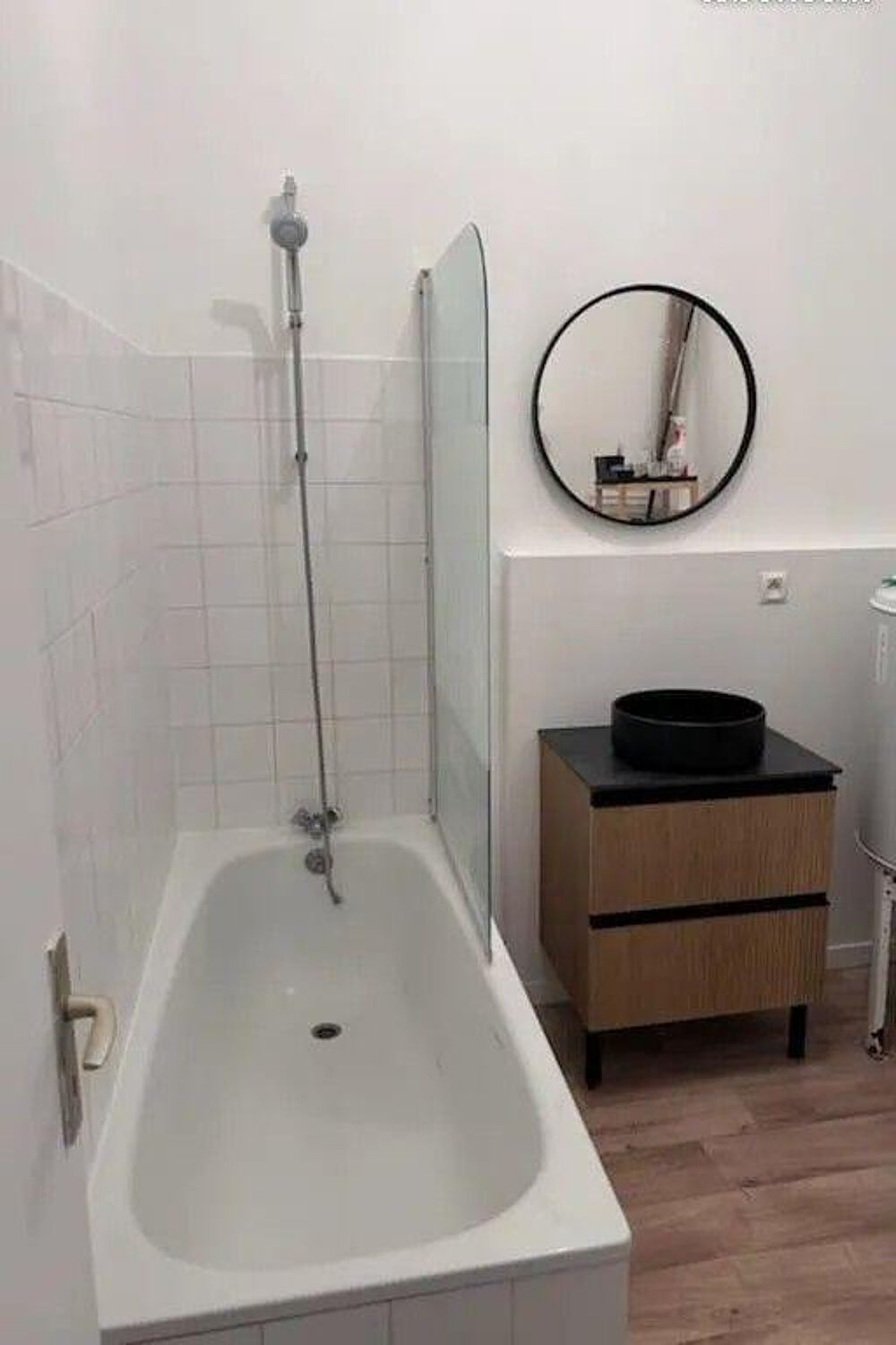 Location Appartement Beau studio meublé rénové 24m² Ile de Versailles Nantes